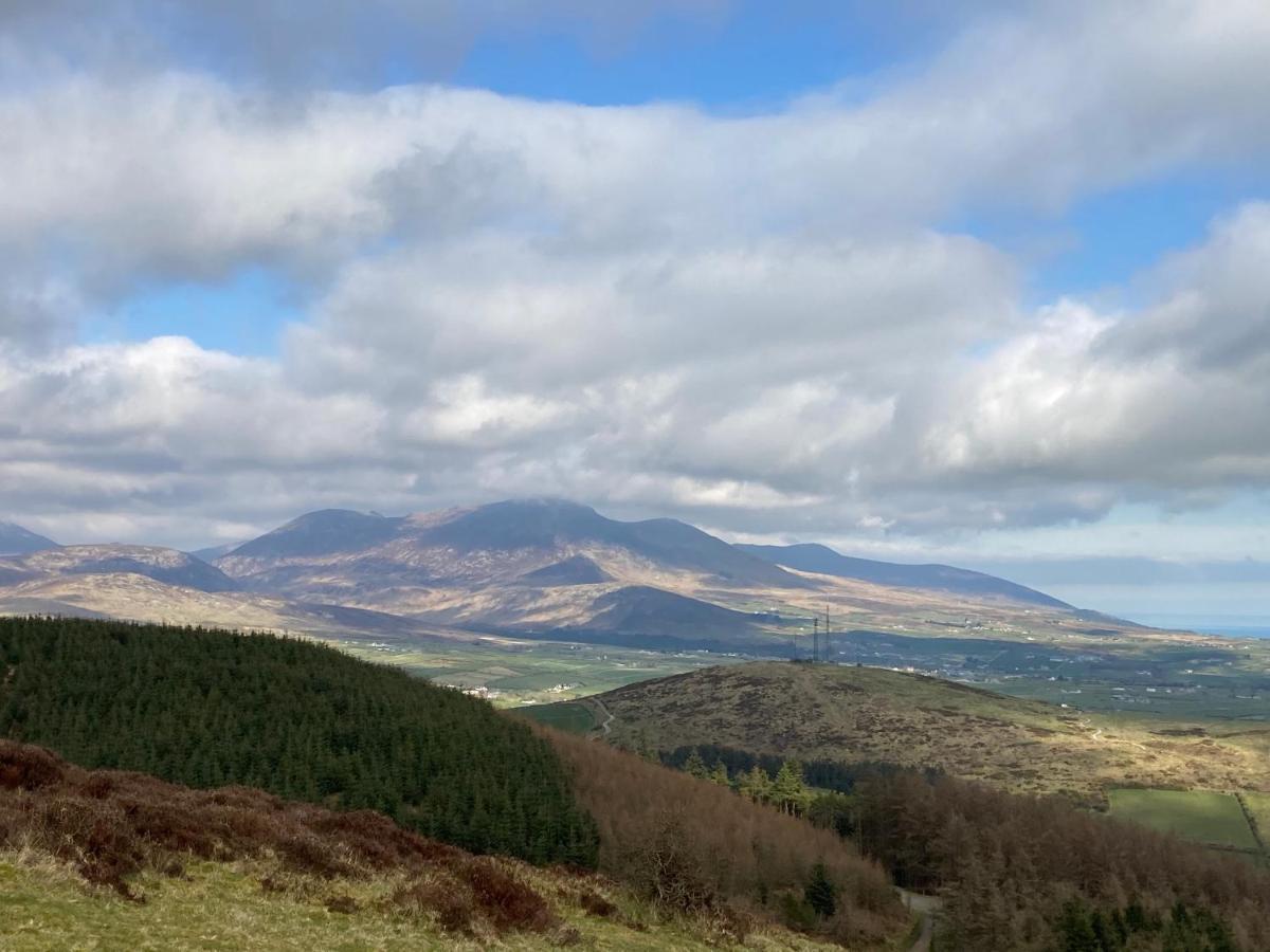 Mourne Country House Bed And Breakfast Килкил Экстерьер фото