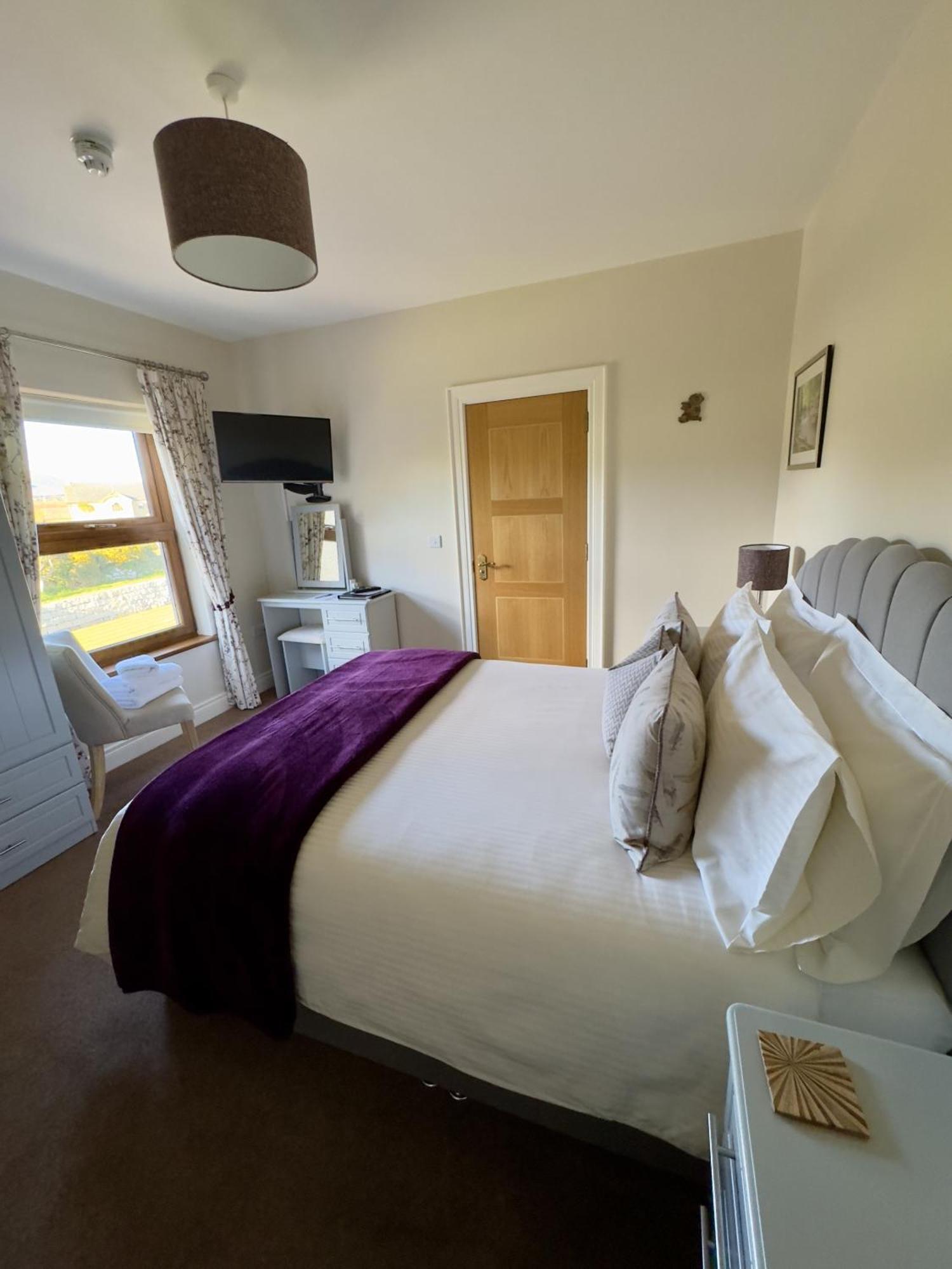 Mourne Country House Bed And Breakfast Килкил Номер фото